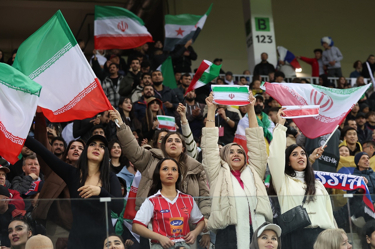 Irán