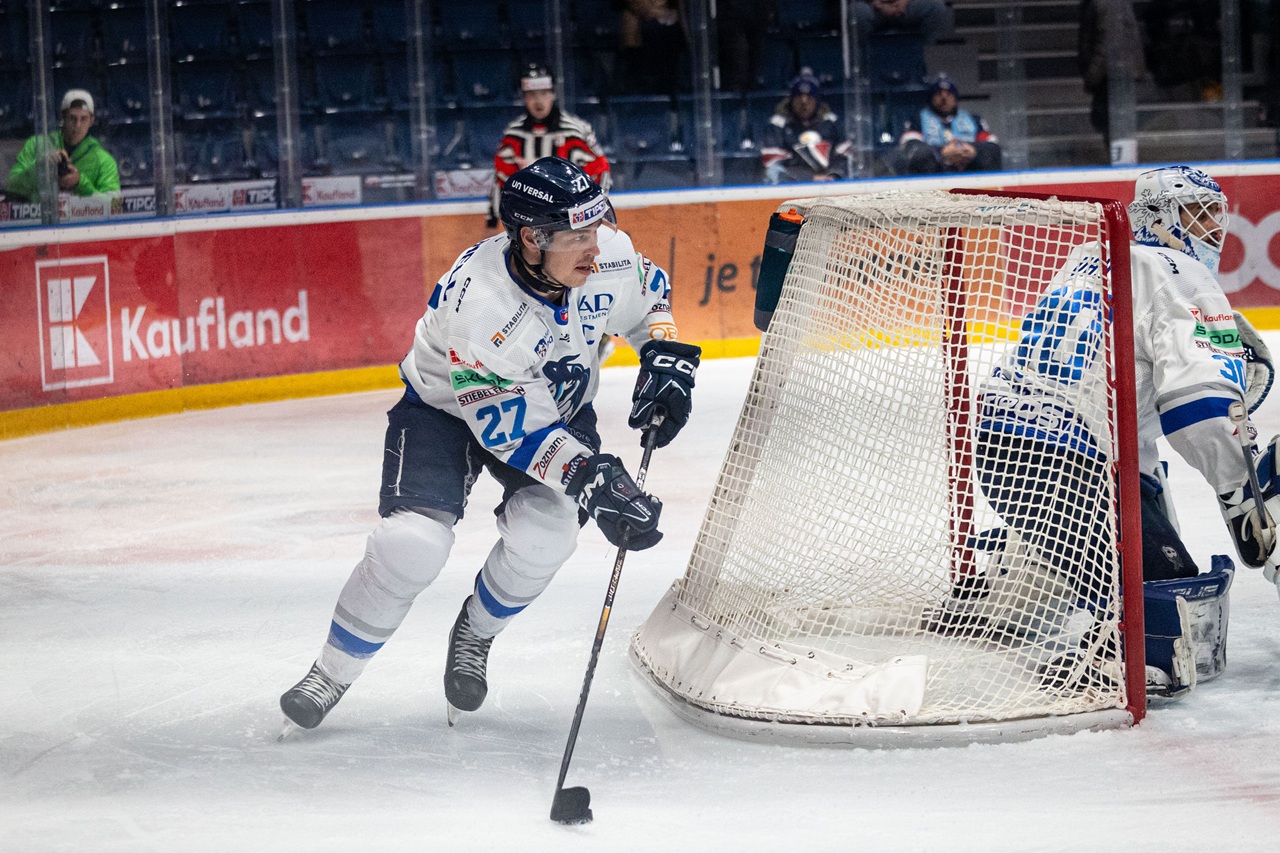 Adam Cracknell